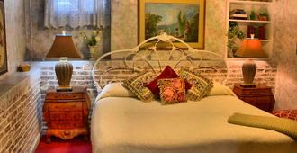 Bard's Inn - Cedar City - Bedroom