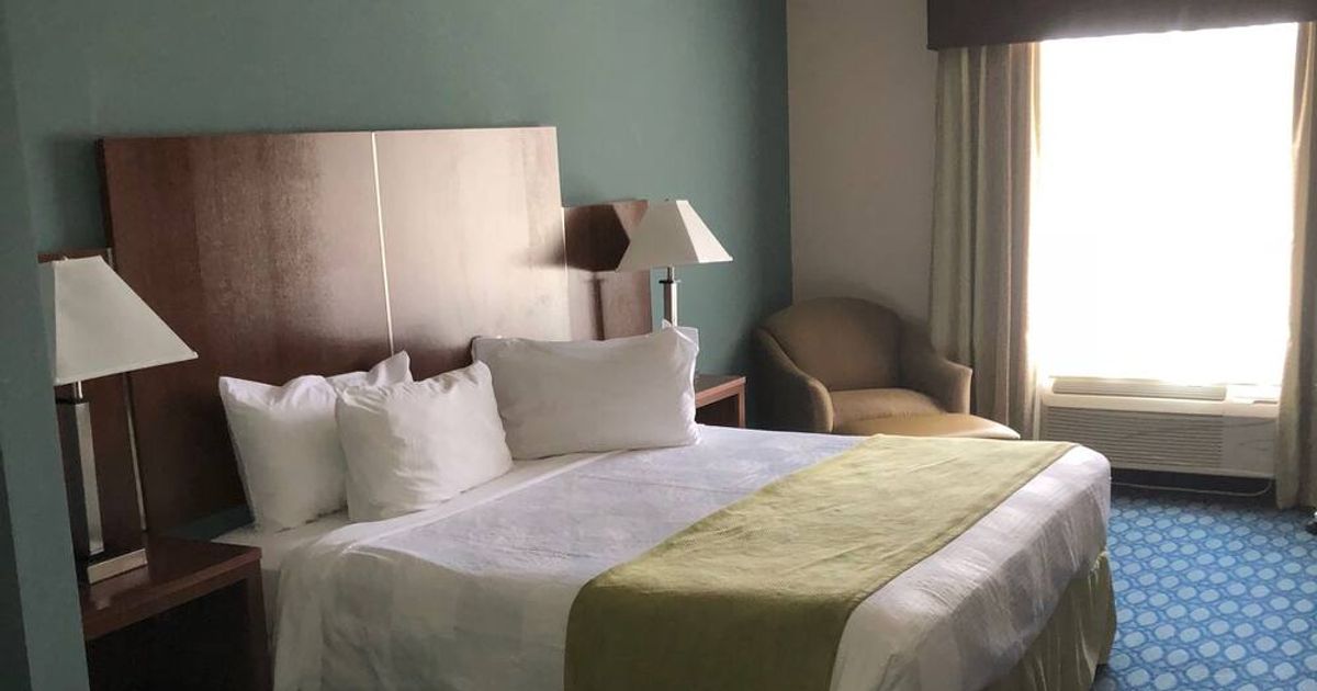 Country View Inn & Suites from $134. Robinson Hotel Deals & Reviews - KAYAK