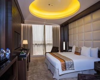 جلوريا ان الرياض - الرياض - غرفة نوم