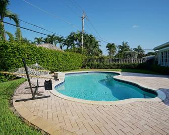 Villa Bella -Familly-Home w/ Heated Pool, near to the Beach - Pompano Beach - Piscina