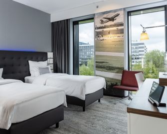 Airport Plaza Hotel Hamburg - Norderstedt - Спальня