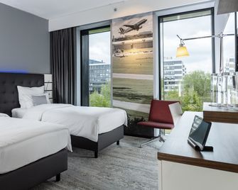 Airport Plaza Hotel Hamburg - Norderstedt - Bedroom