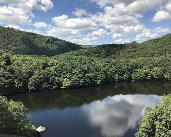 Hotel Alt Montjoie - Monschau - Outdoor view