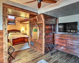 Countryside Vacation Rental in Paola! - Paola - Habitación