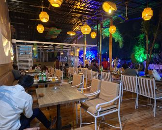 Hotel Sheetal - Vadgaon - Restaurant