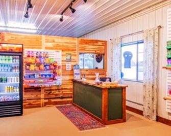 Breathtaking Tented Cabin with Gorgeous Sights in Cassville, Missouri - Cassville - Shop