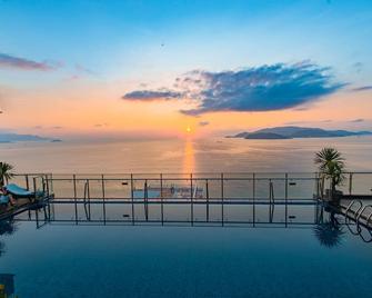 Maple Hotel & Apartment - Nha Trang - Balcony