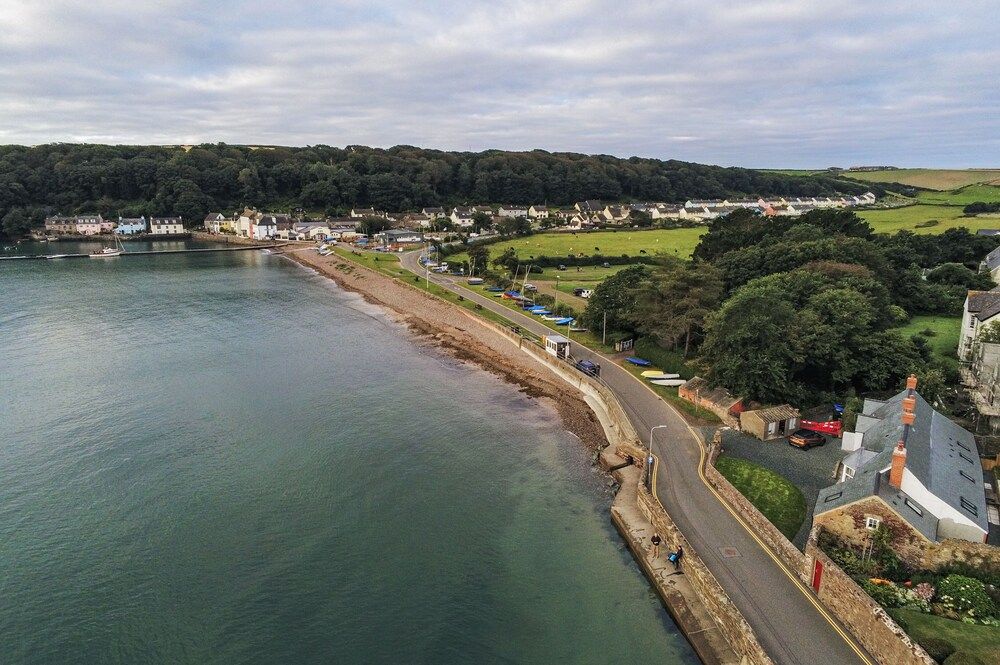 Brook Cottage - 1 Bedroom Cottage - Dale - Milford Haven - Edificio