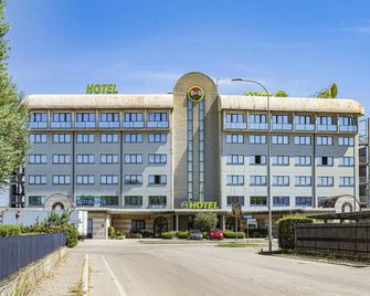 B&B Hotel Bologna - Castel Maggiore - Будівля