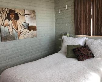 Playa La Mision Beachfront Home - La Misión - Bedroom