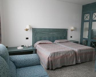 L'Incanto Di Boccadarno - Marina di Pisa - Bedroom