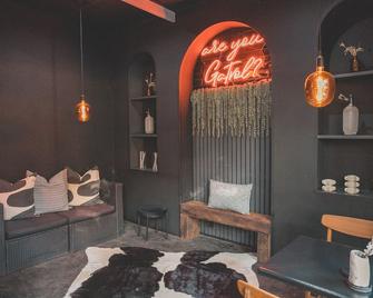 Beside Still Waters Boutique Hotel - Umhlanga - Lounge
