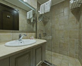Colosseum Marina Hotel - Batum