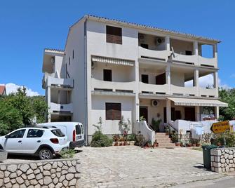 Apartments by the sea Mandre, Pag - 3084 - Kolan - Building