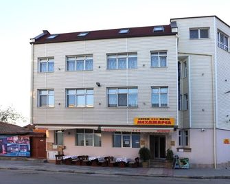 Hotel Mehdjarel - Shumen - Edifício