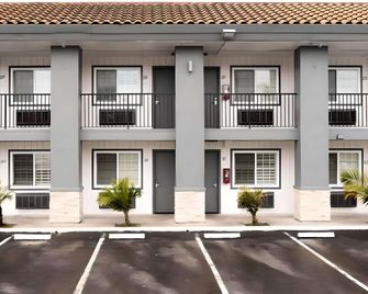 Rodeway Inn San Jose Hwy-101 Tully Rd Exit - San Jose - Edificio