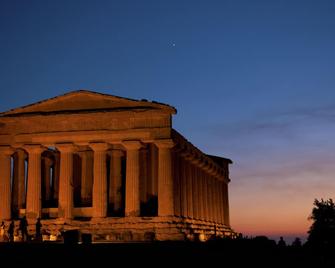 In the center of Agrigento - 阿格里真托 - 建築