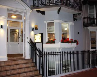 Ambassador Hotel - Brighton