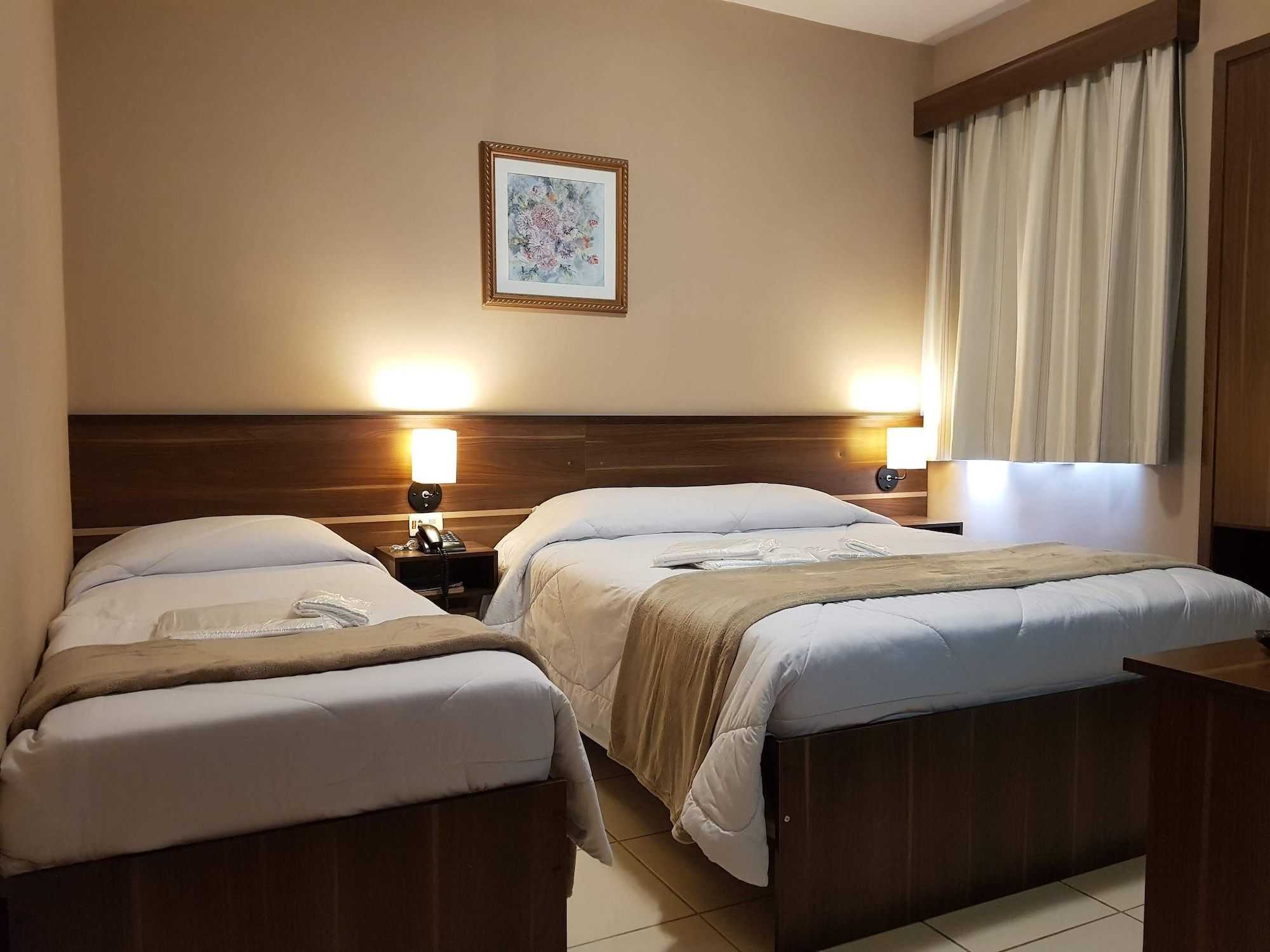 أسترو هوتل - ساو خوسيه دوس كامبوس - غرفة نوم