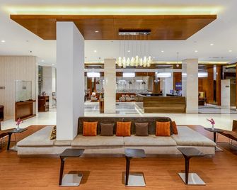 فندق فلورا البرشاء - دبي - ردهة