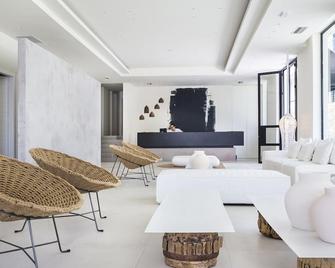 Kefalonia Grand - ארגוסטולי - סלון