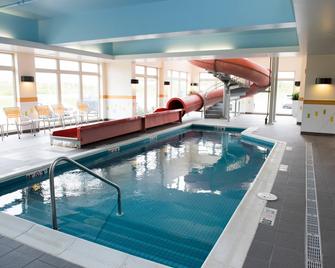 Fairfield Inn and Suites by Marriott Moncton - Moncton - Pool