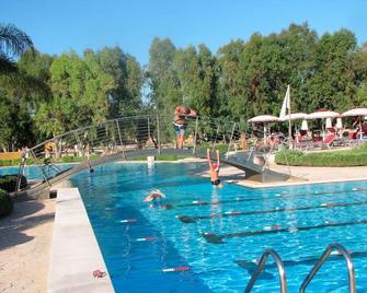 Happy Camp mobile homes in Camping Village La Masseria - Gallipoli - Басейн