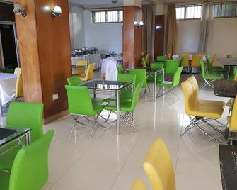 Western Meridian Hotel - Bushenyi - Restaurante