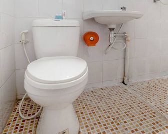 OYO 1166 Train Way Resort - Laem Chabang - Baño