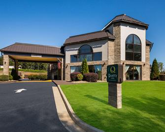 Quality Inn Commerce - Commerce - Budova