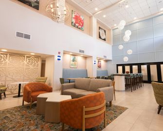 Hampton Inn & Suites McComb - McComb - Salónek
