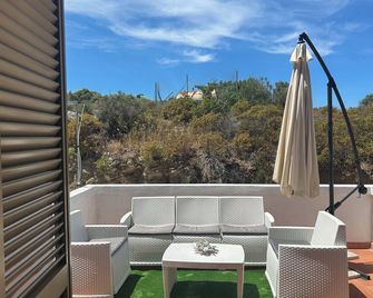 Apartment 2 Km from the sea Santa Teresa gallura - Baia Sardinia - شرفة