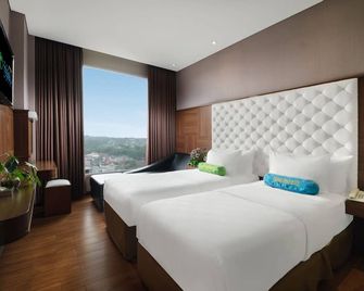 Grand Tebu Hotel - באנדונג - חדר שינה
