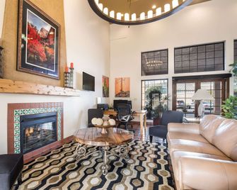 Clarion Suites St George - Convention Center Area - Saint George - Stue