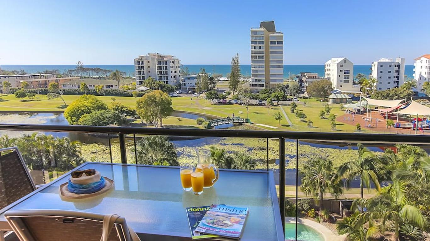 ذا ميراج ألكسندرا هيدلاند