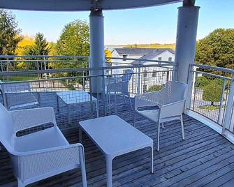 The Kent Motel - Niagara-on-the-Lake - Balcony