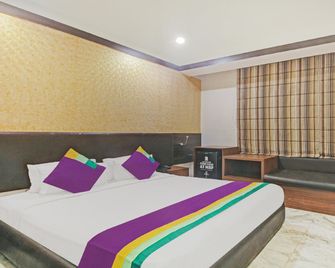 Dee Empresa Hotel - Kolkata - Bedroom