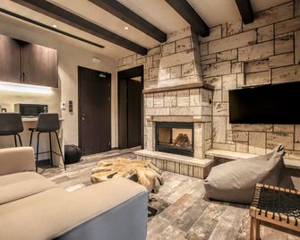 Meteora Heaven and Earth Kastraki - Adults Only - Kalabaka - Living room