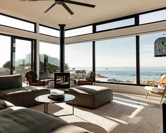 Embers Bay of Fires - Binalong Bay - Living room