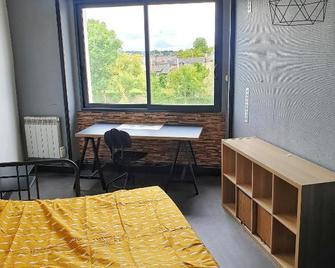 Appartement bord de vilaine, proche centre et gare - Redon - Bedroom