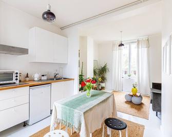 GuestReady - Beau séjour à Aubervilliers - Aubervilliers - Kitchen