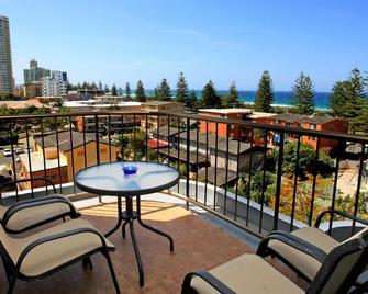 Burleigh Gardens North Hi-Rise Holiday Apartments - Burleigh Heads - Balcony