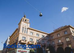 Hotel Touring Chiasso - Chiasso - Gebouw