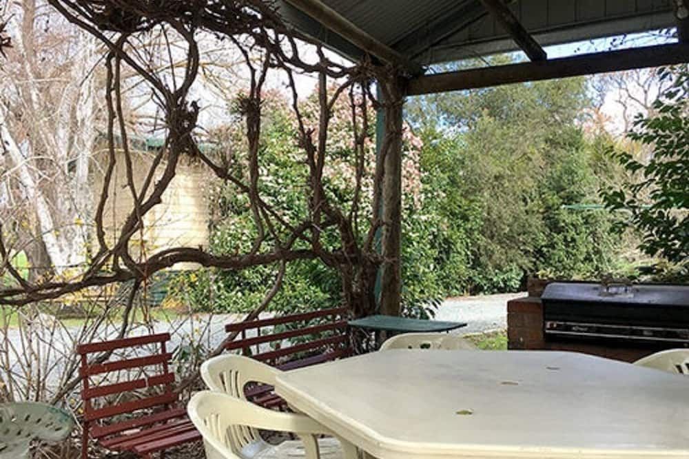 Camelia Cottage - Tumut River - Tumut - Патіо