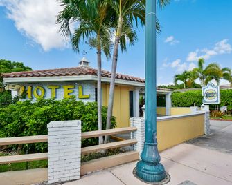 OYO Hotel Coral Gables - Miami Airport - Coral Gables - Edificio