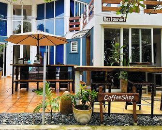 Aissatou Beach Resort - Boracay - Ravintola