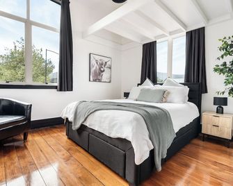 The Nelson Loft - Nelson - Bedroom