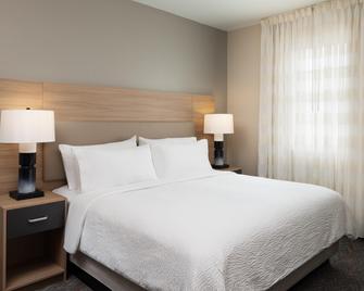 Candlewood Suites Miami Lakes By IHG - Miami Lakes - Bedroom