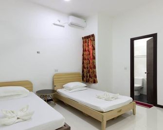 Surf Trip Maldives - Thulusdhoo - Schlafzimmer