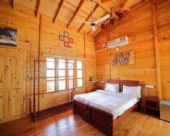 Woodrose Resort - Meppādi - Habitación
